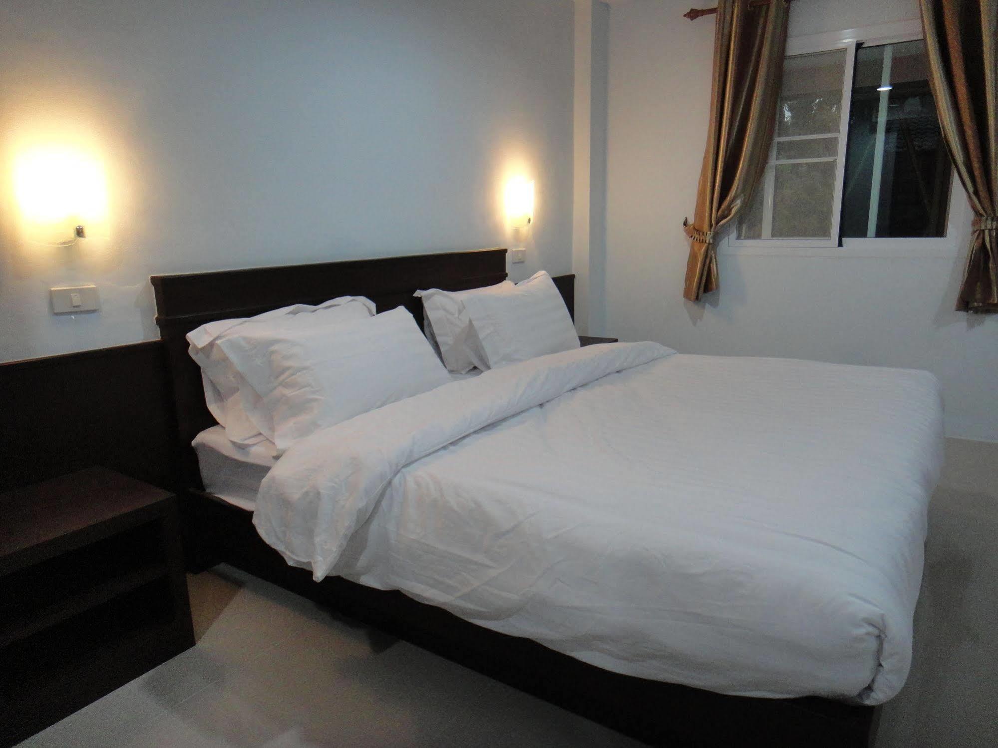 Prajak Inn Udon Thani Exterior foto